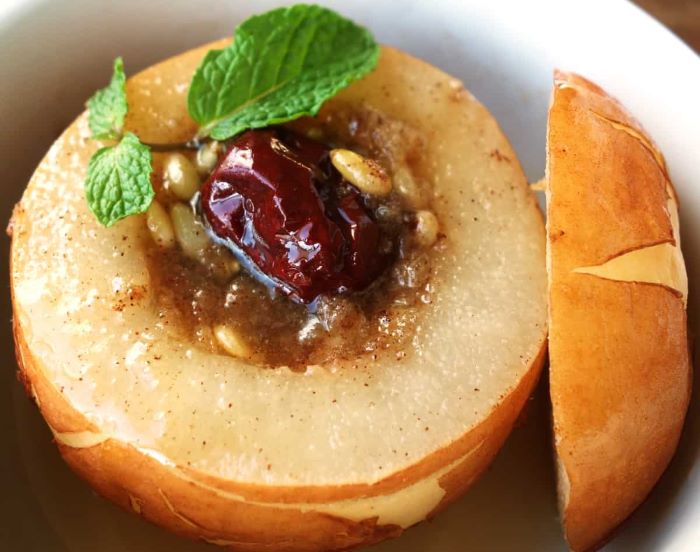 Бесук – традиційний десерт із азійської груші