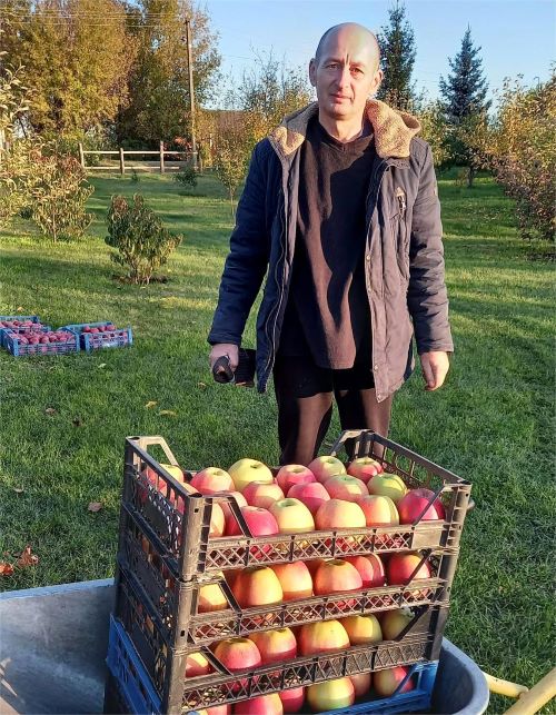 У кожному плоді &mdash; сонце, праця і та особлива турбота, яку відчуває кожен покупець